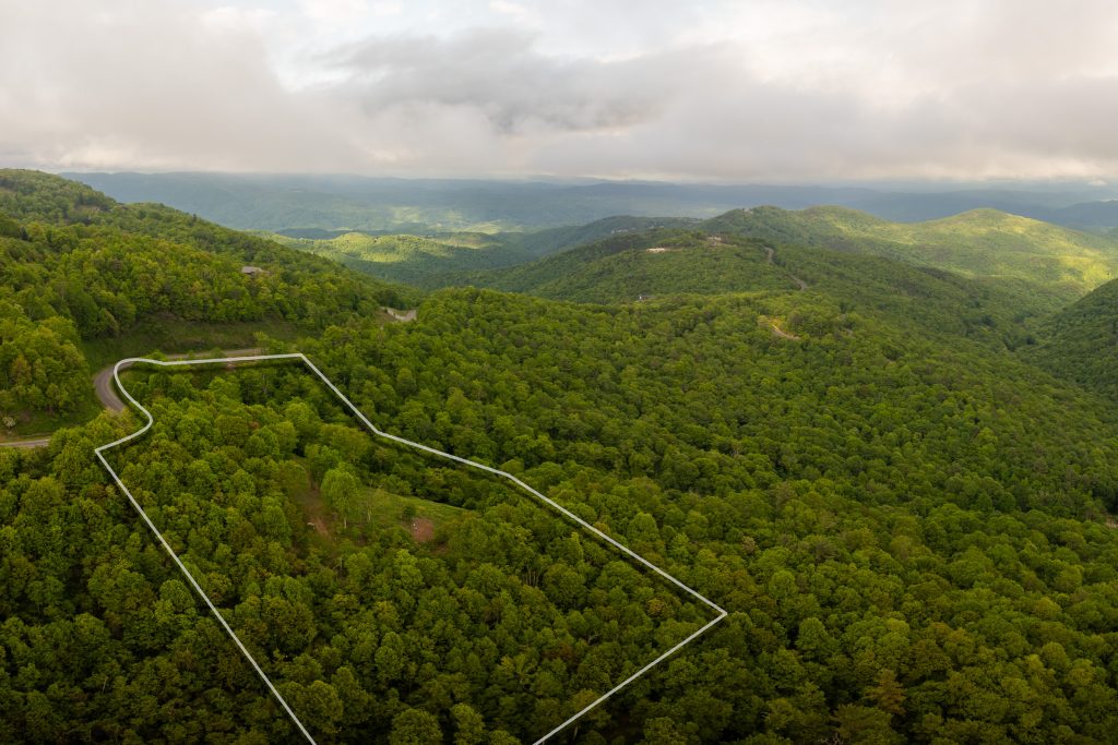 *Homesite outline and location marker in photos is not a survey. Lines and location are approximate.