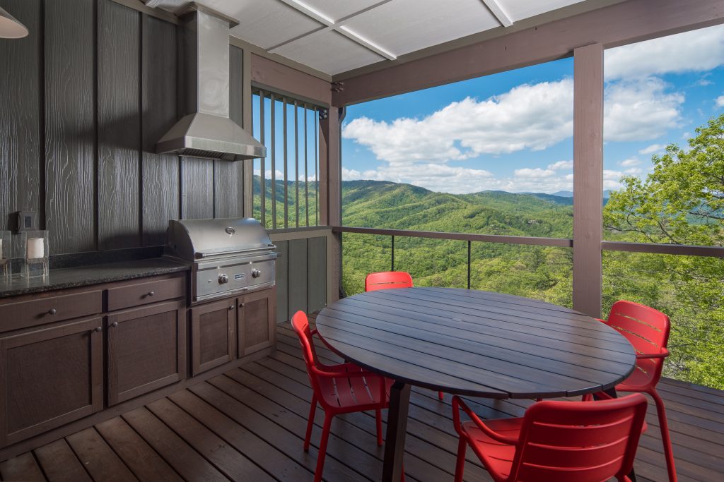 198 Ramblestone Terrace, Unit 202 deck