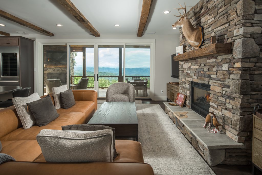 152 North Face Trail living room