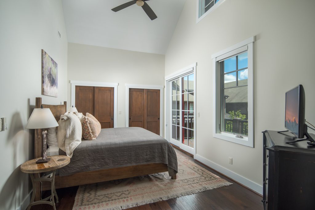 198 Ramblestone Terrace, Unit 303 bedroom