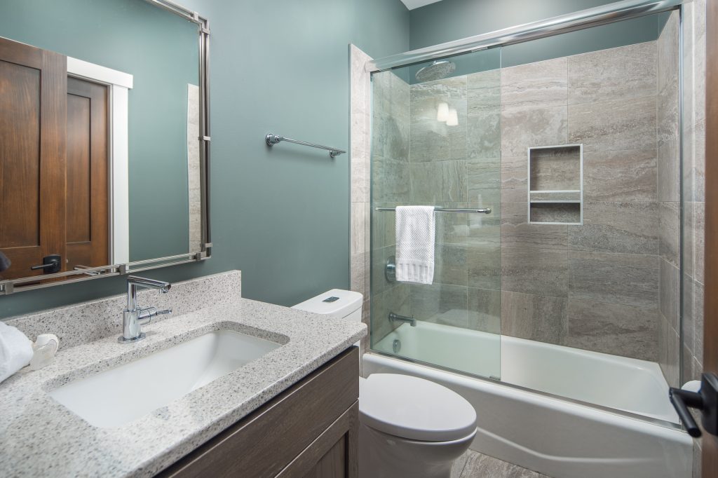 198 Ramblestone Terrace, Unit 303 bathroom