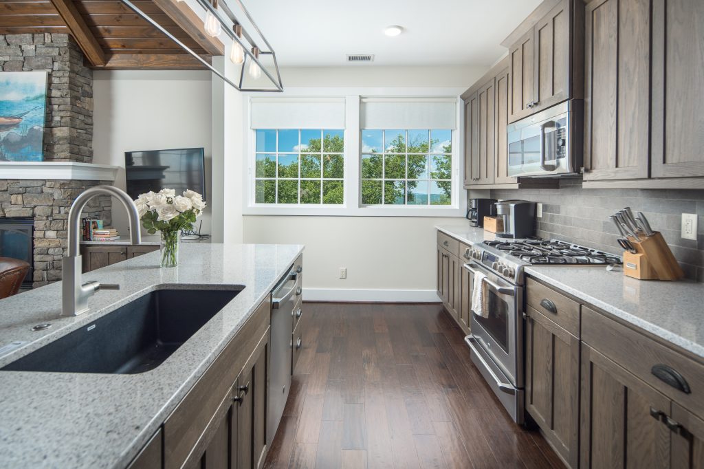 198 Ramblestone Terrace, Unit 303 kitchen
