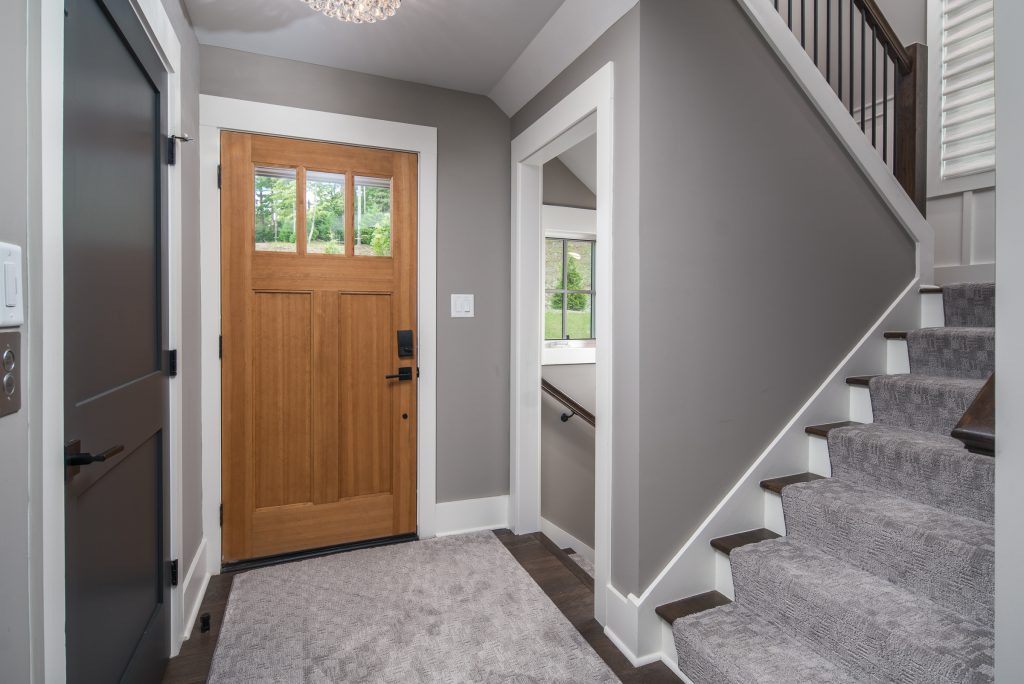 152 North Face Trail entryway